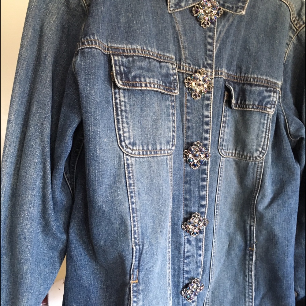 2 Chico's denim jacket 5 FAB rhinestone brooches!