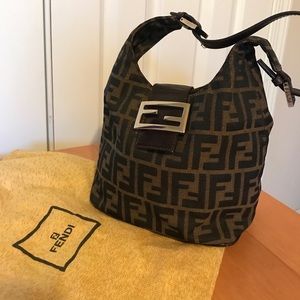 100% Authentic small Fendi handbag