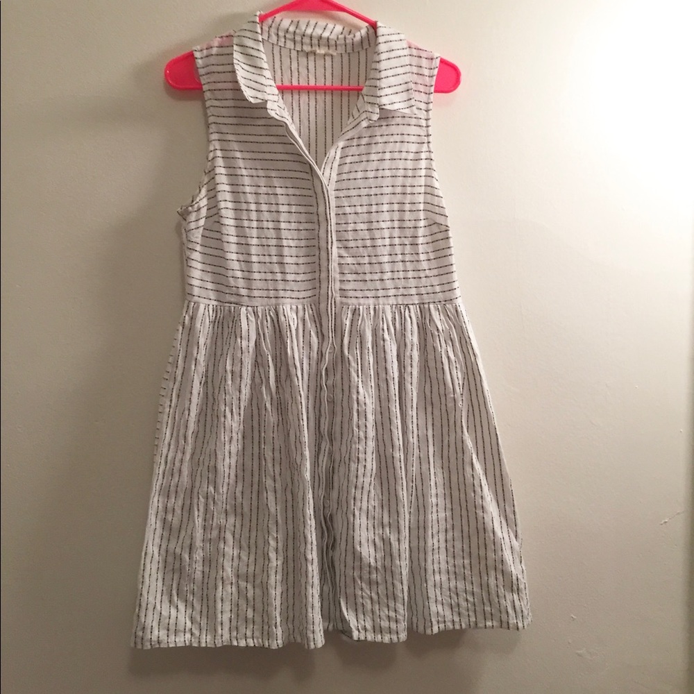 ModCloth casual linen summer daily dress -- cute!