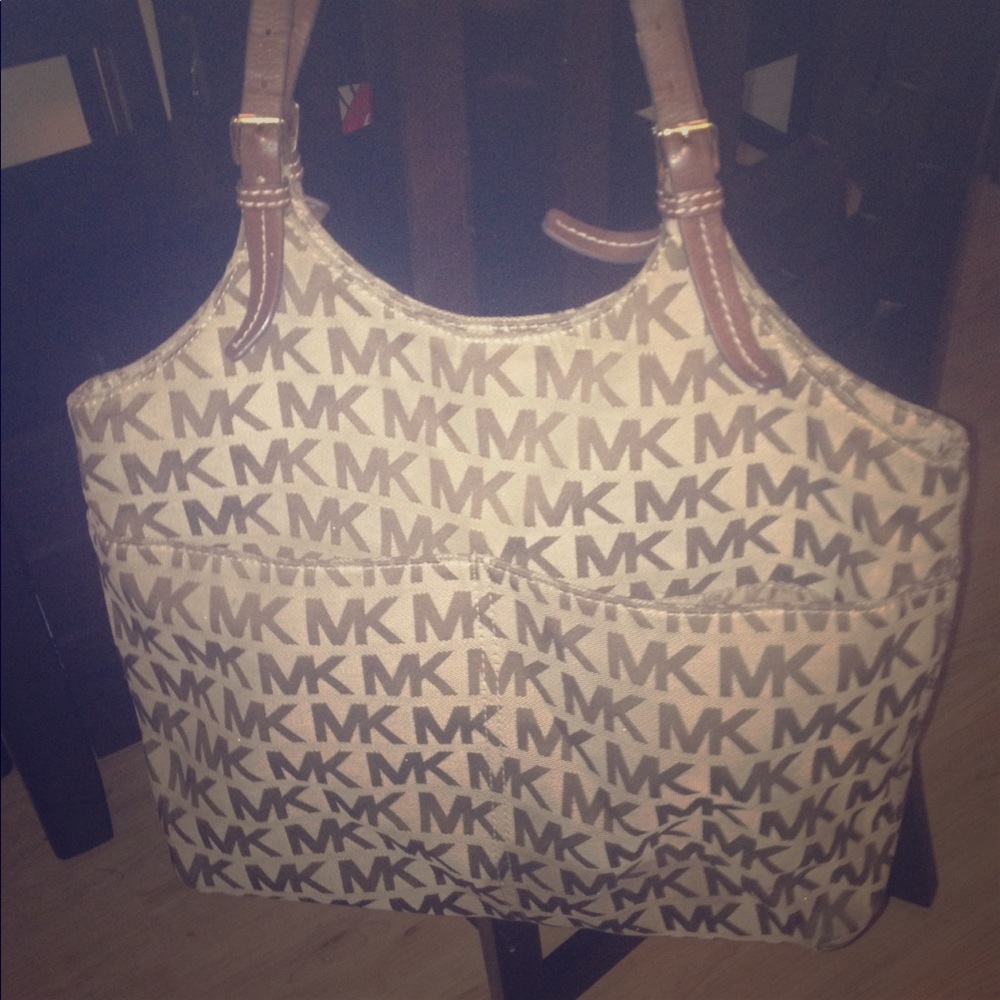 Mk purse