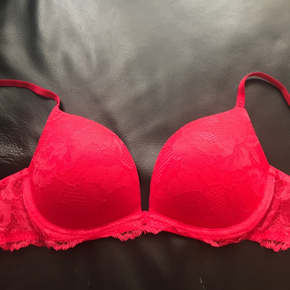 Victoria Secret Biofit Push Up Bra 34B
