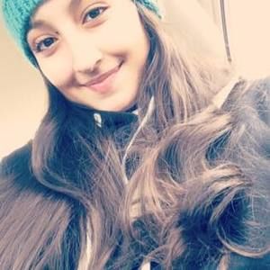 Meet your Posher, Romina