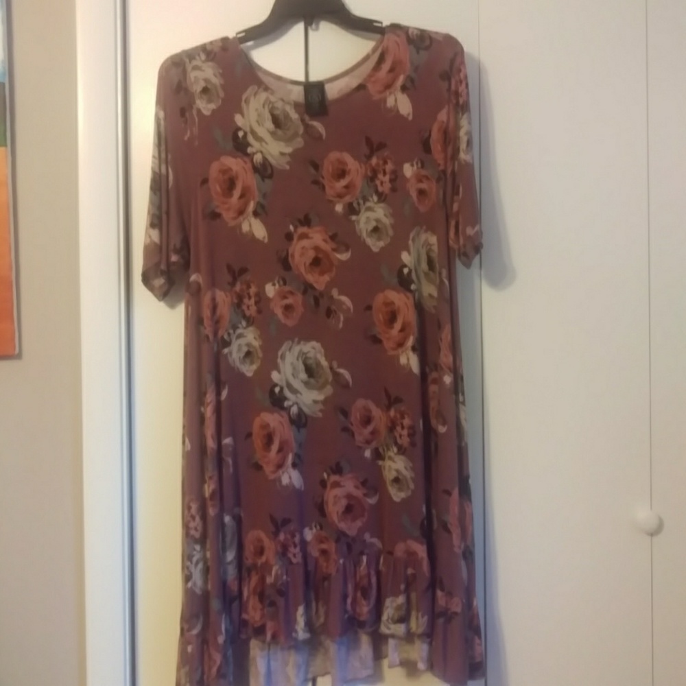 Agnes & Dora Ruffle Tunic - XXXL