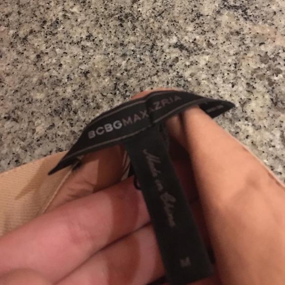 Adorable skirt - Picture 3 of 4