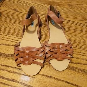 Urban Outfitters - kimchi blue sandals