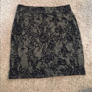 Forever 21 floral pencil skirt size S