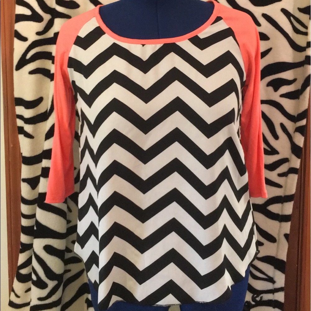3/4 length chevron shirt
