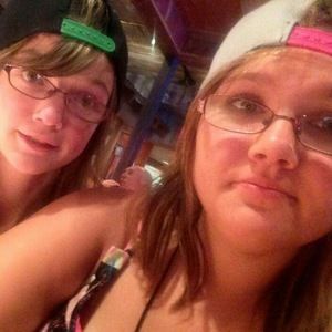 Meet your Posher, Sabrina