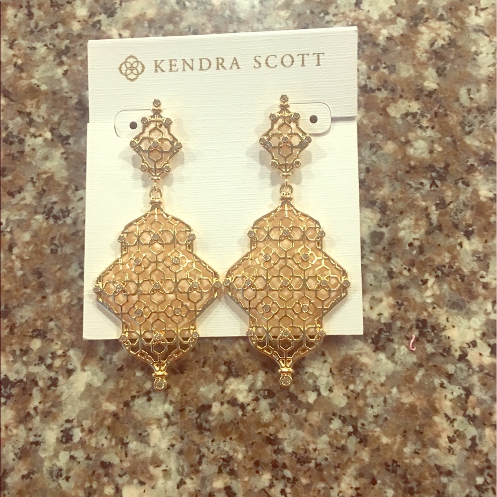 Kendra Scott Renee earrings gold - sold on M