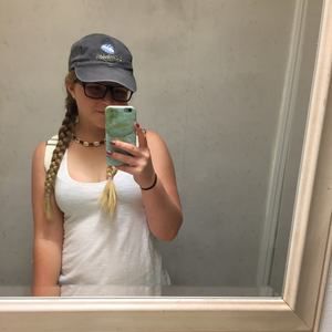 Meet your Posher, Zoe