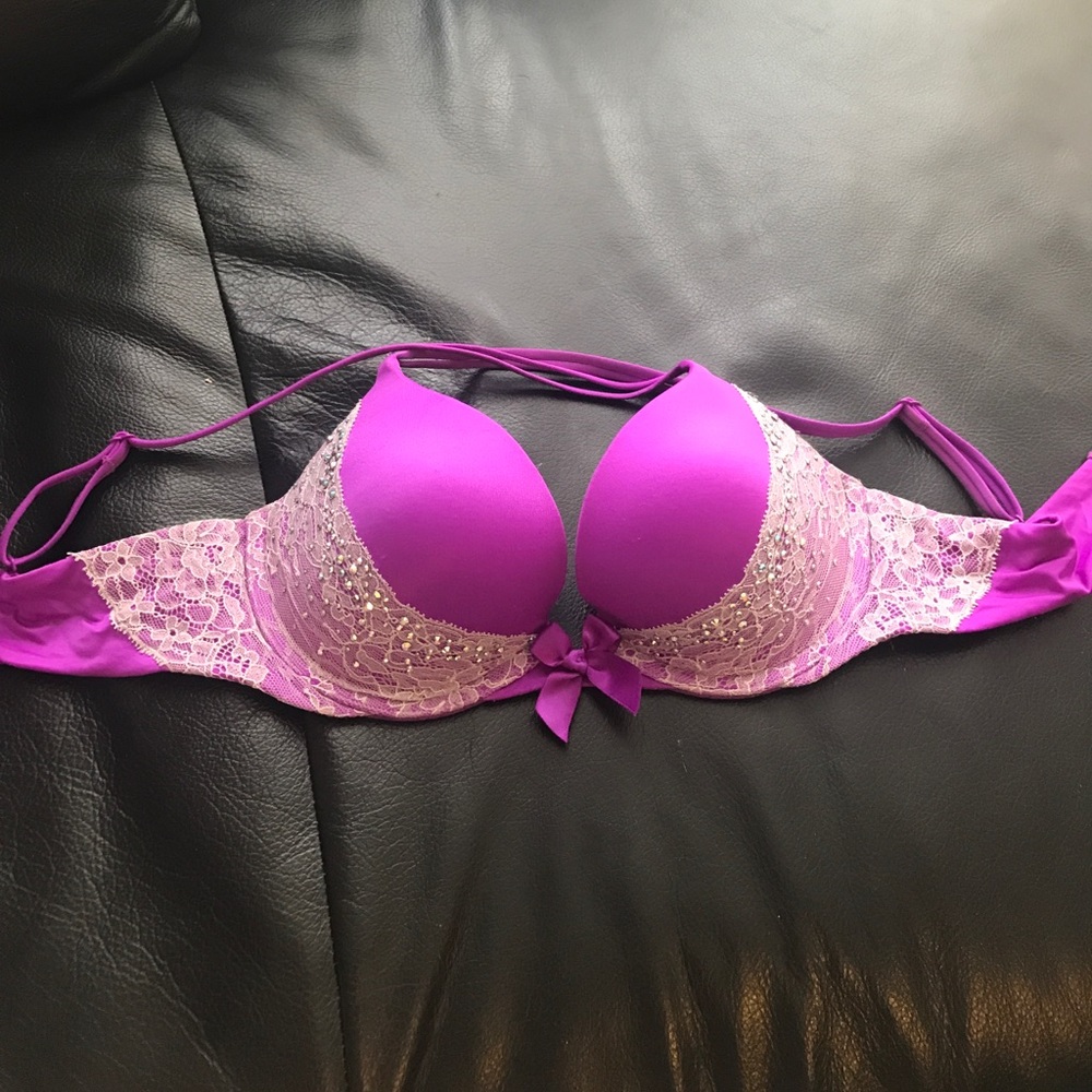 Victoria's Secret Very Sexy purple white lace 34B