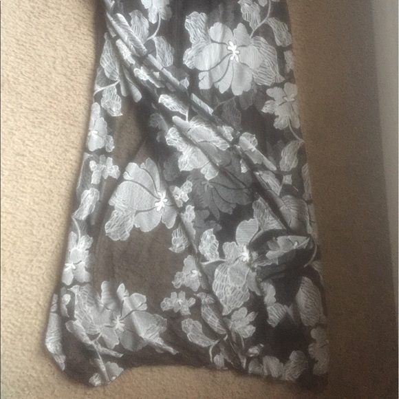 🔥NWT Skirt🔥 - Picture 3 of 3