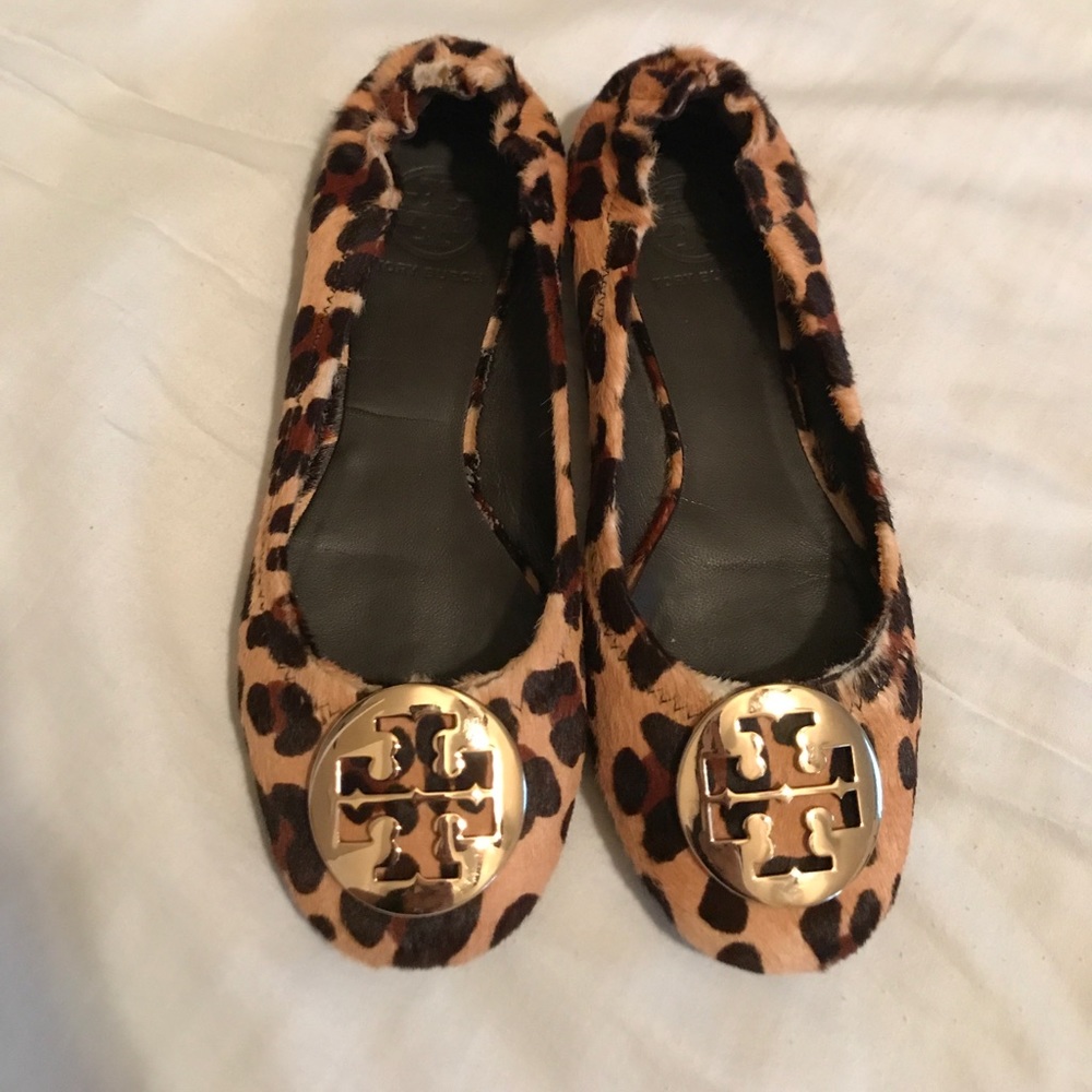 SOLD....Tory Burch reva Leopard flats