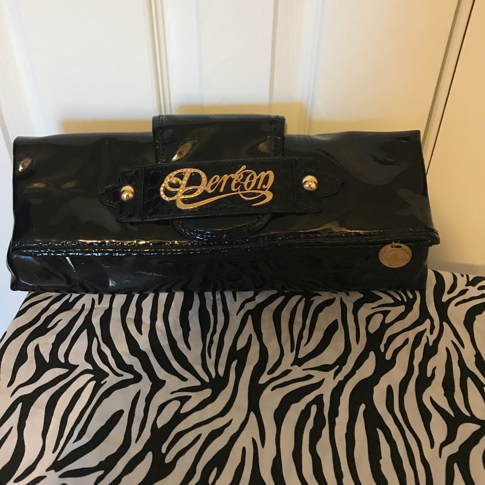 Black Dereon purse