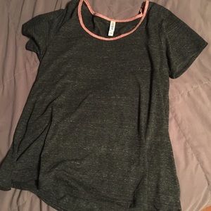 LulaRoe classic tee