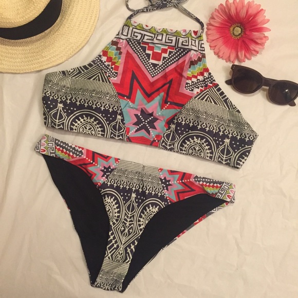 👙 NWOT Bikini - Picture 2 of 3