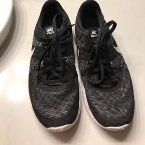 Nike flex Fury women's size 6.