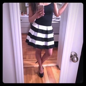 Black and white striped skirt 😍