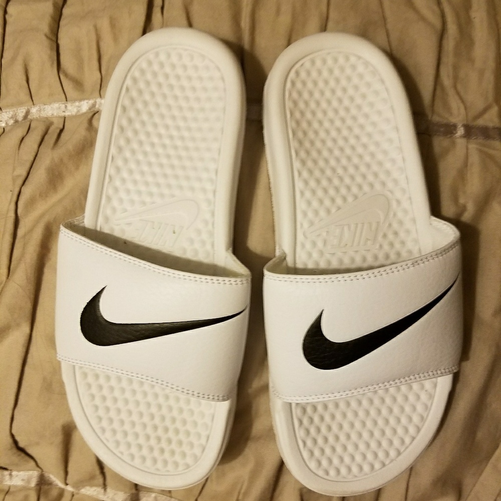 Nike slides