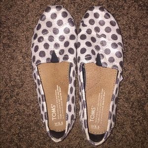 Toms polka dots
