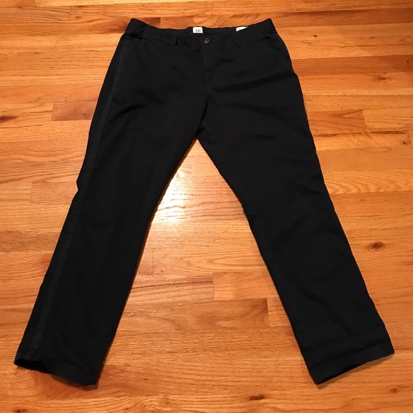 GAP Pants - Gap Navy Girlfriend Chino Crop/ Ankle Pant