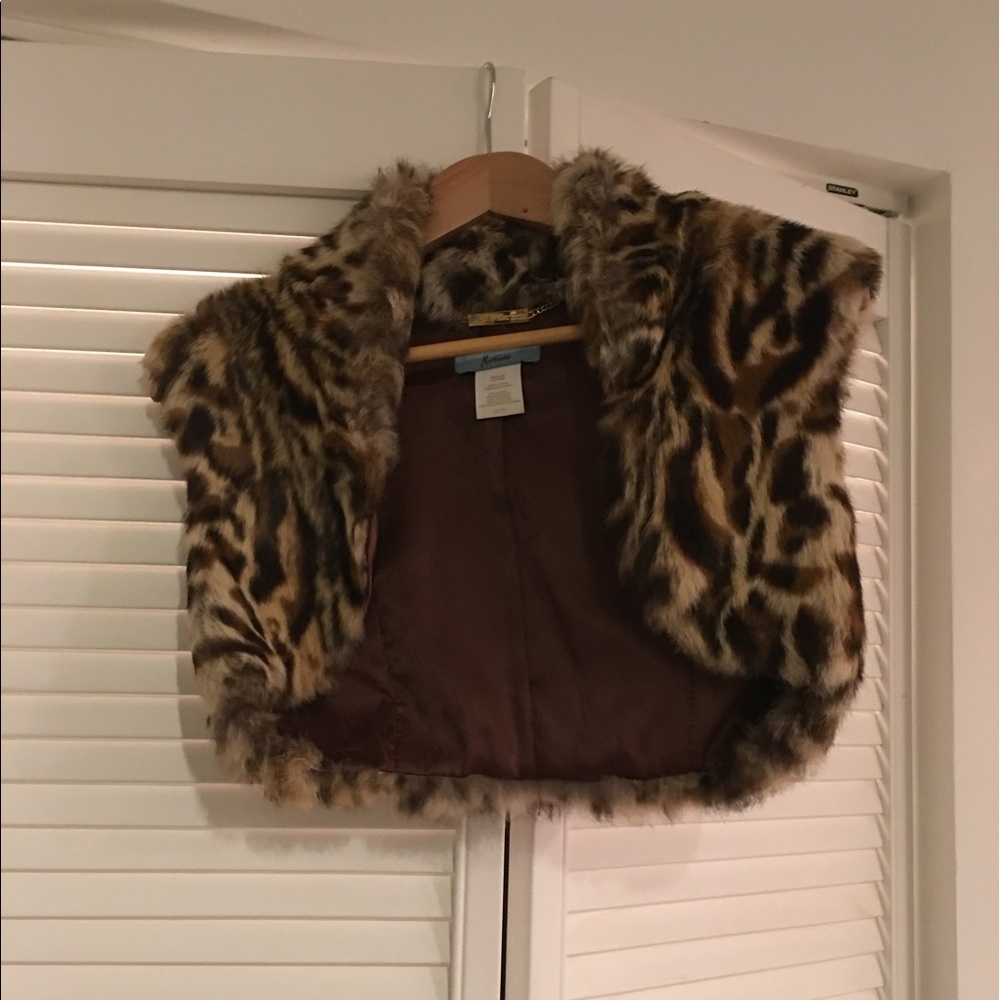 Leopard print cropped rabbit fur vest