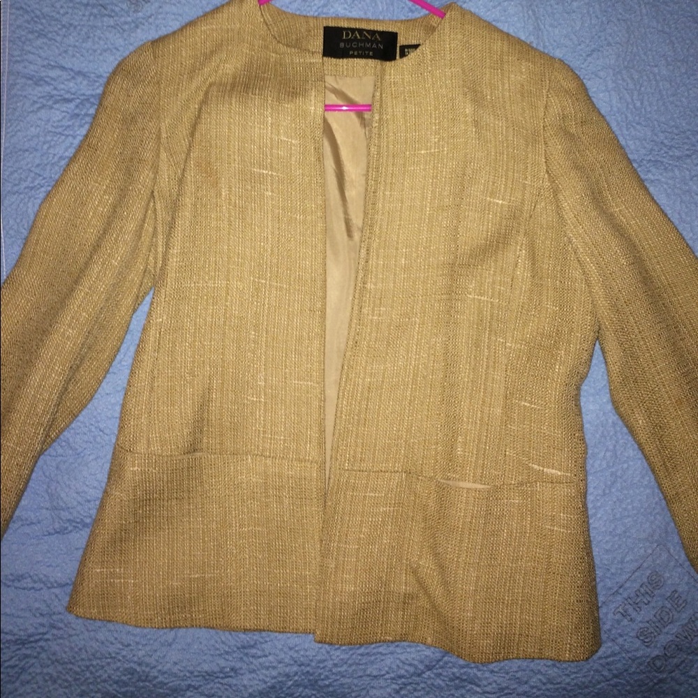 Dana Buchman suit