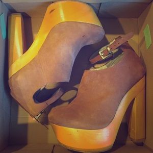 🔥Messeca Gavin Heels 🔥