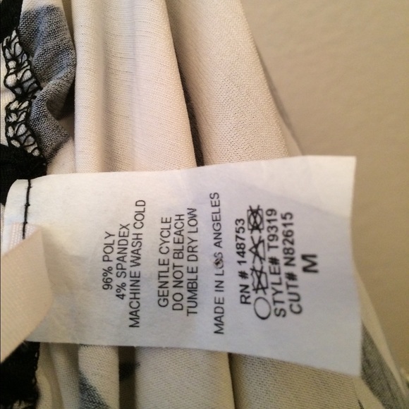 Beautiful Chevron/tribal Blouse made by Lily Pad - Picture 8 of 8