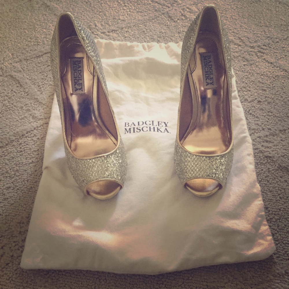 Peep toe dress shoes