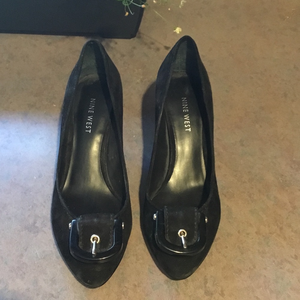 Nine West heels - color black, size 6.5M