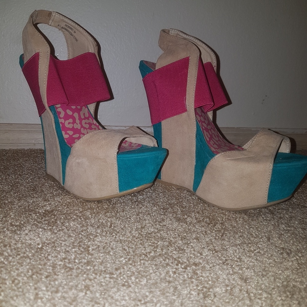 Wedges - Picture 2 of 2
