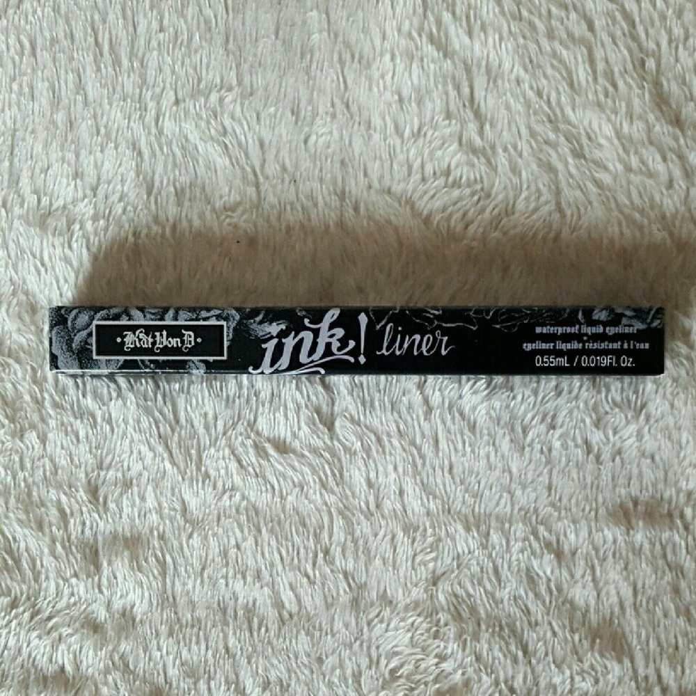 Kat von d ink liner