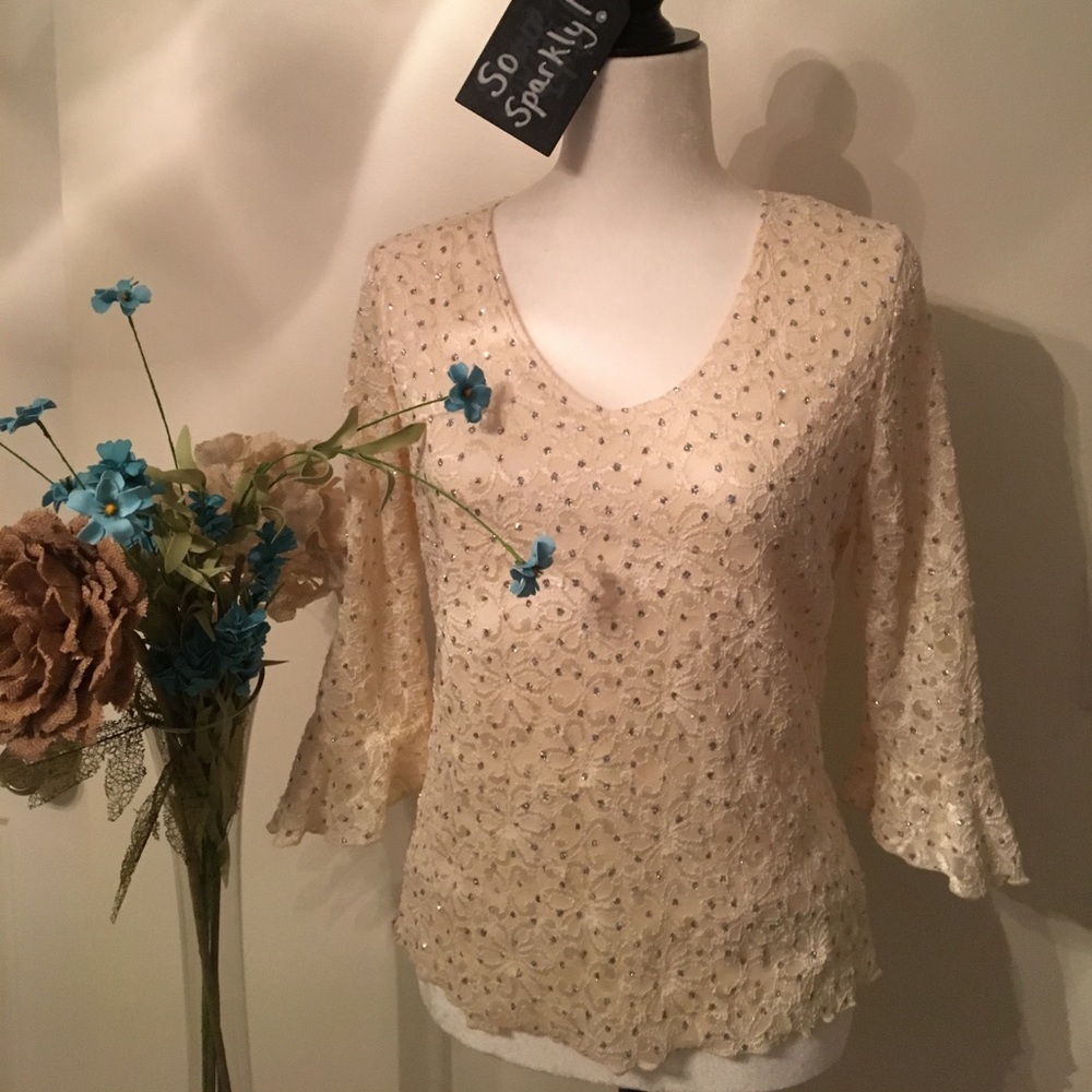SOLD - Beautiful sparkly evening top