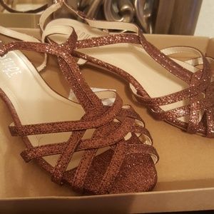 Clothes and shoes for women!