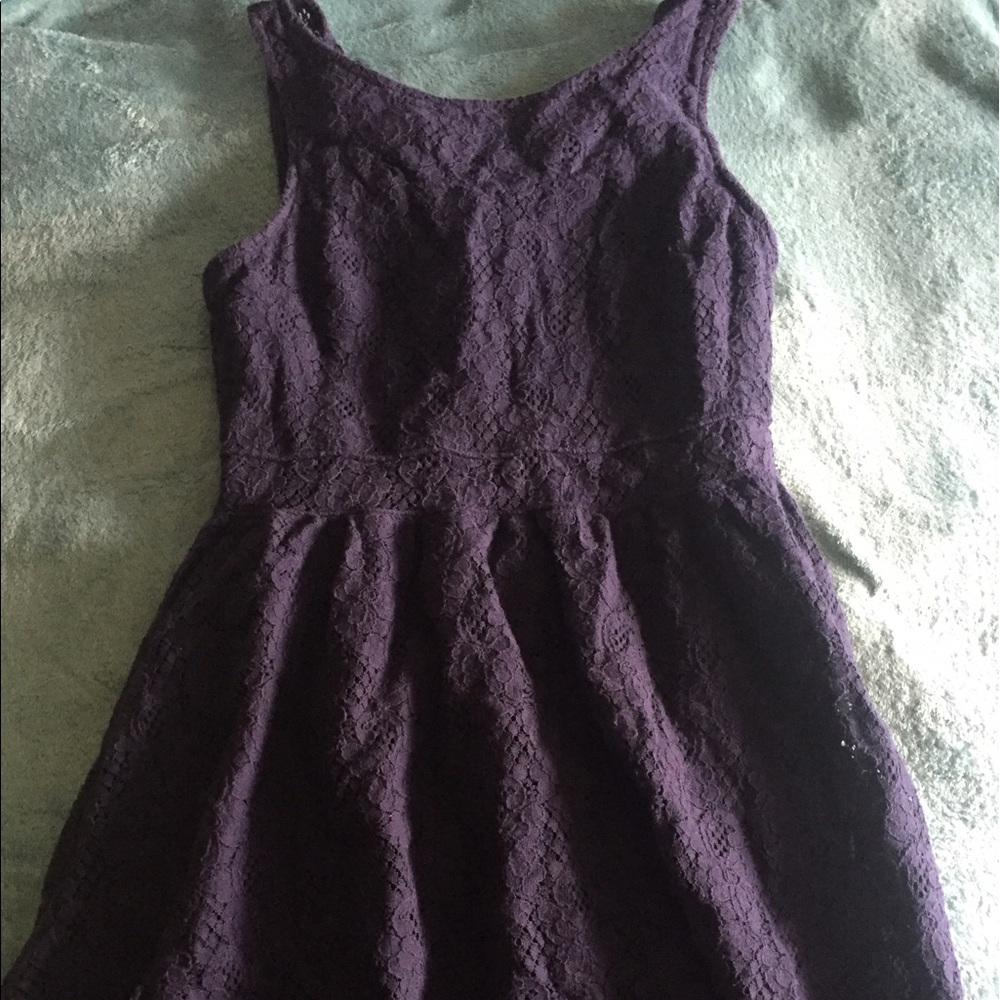 Cute lace dress!