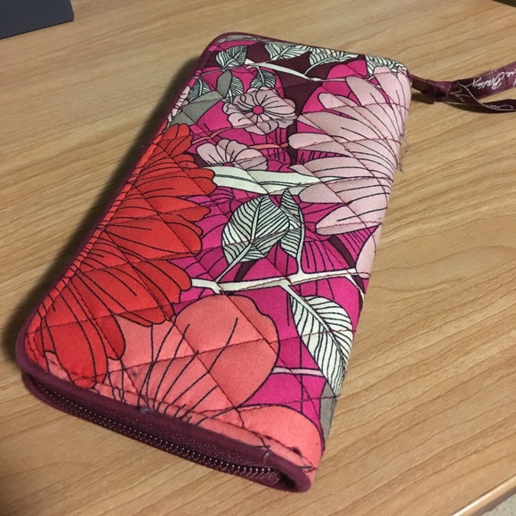 Vera Bradley Bohemian Bloom wallet and landyard - Picture 2 of 5