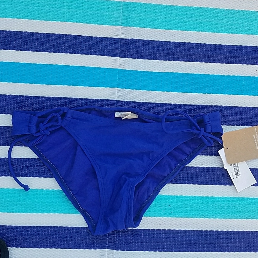 💥 3 for $15 💥  Side tie bottoms