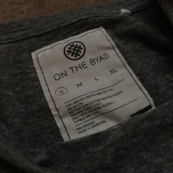 Short sleeve tee - Picture 2 of 2