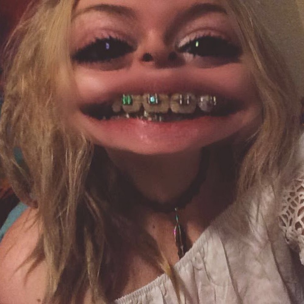 Meet your Posher, Kenzie