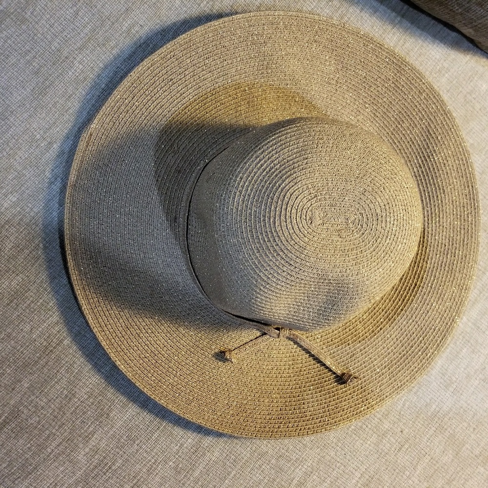 Nine West Floppy Sun hat