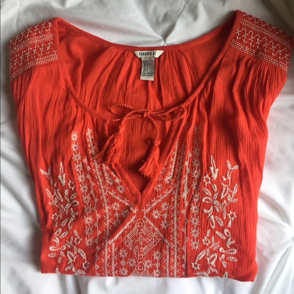 🌻Beautiful Orange embroidered blouse🌻