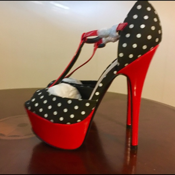 SOLD - Picture 3 of 4