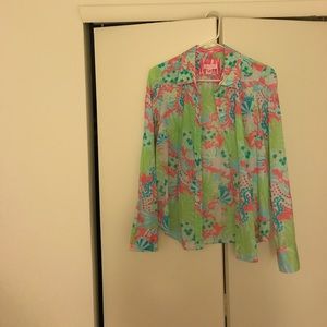 Lilly Pulitzer Button down shirt size 6