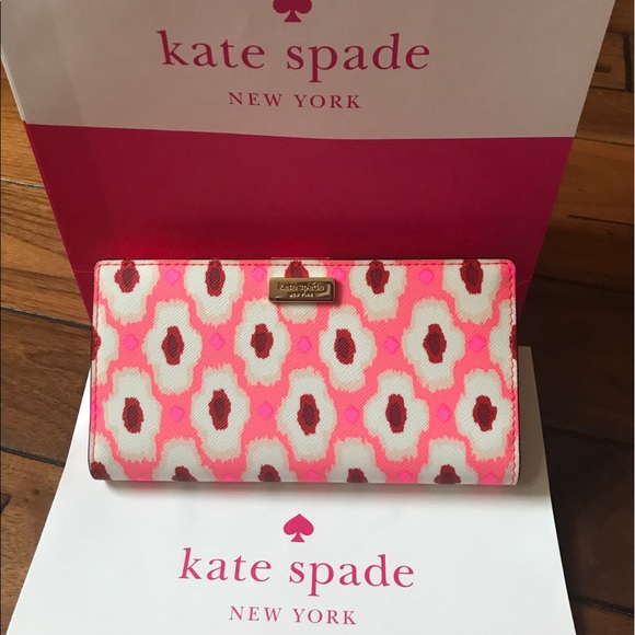 kate spade Handbags - Kate Spade Stacy Laurel Way Wallet (Price Firm)