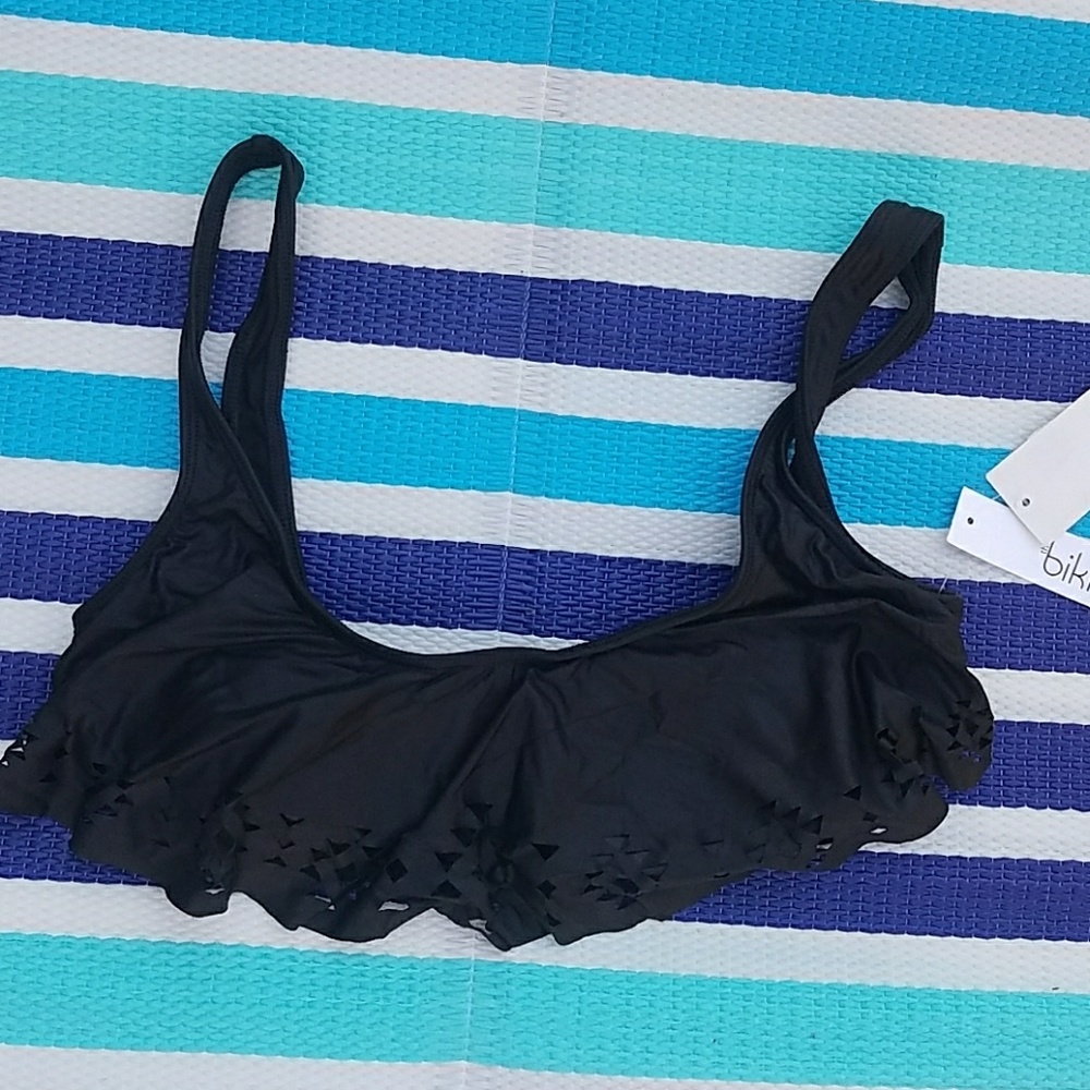 💥 3 for $15 💥 Bikini lab laser cut top