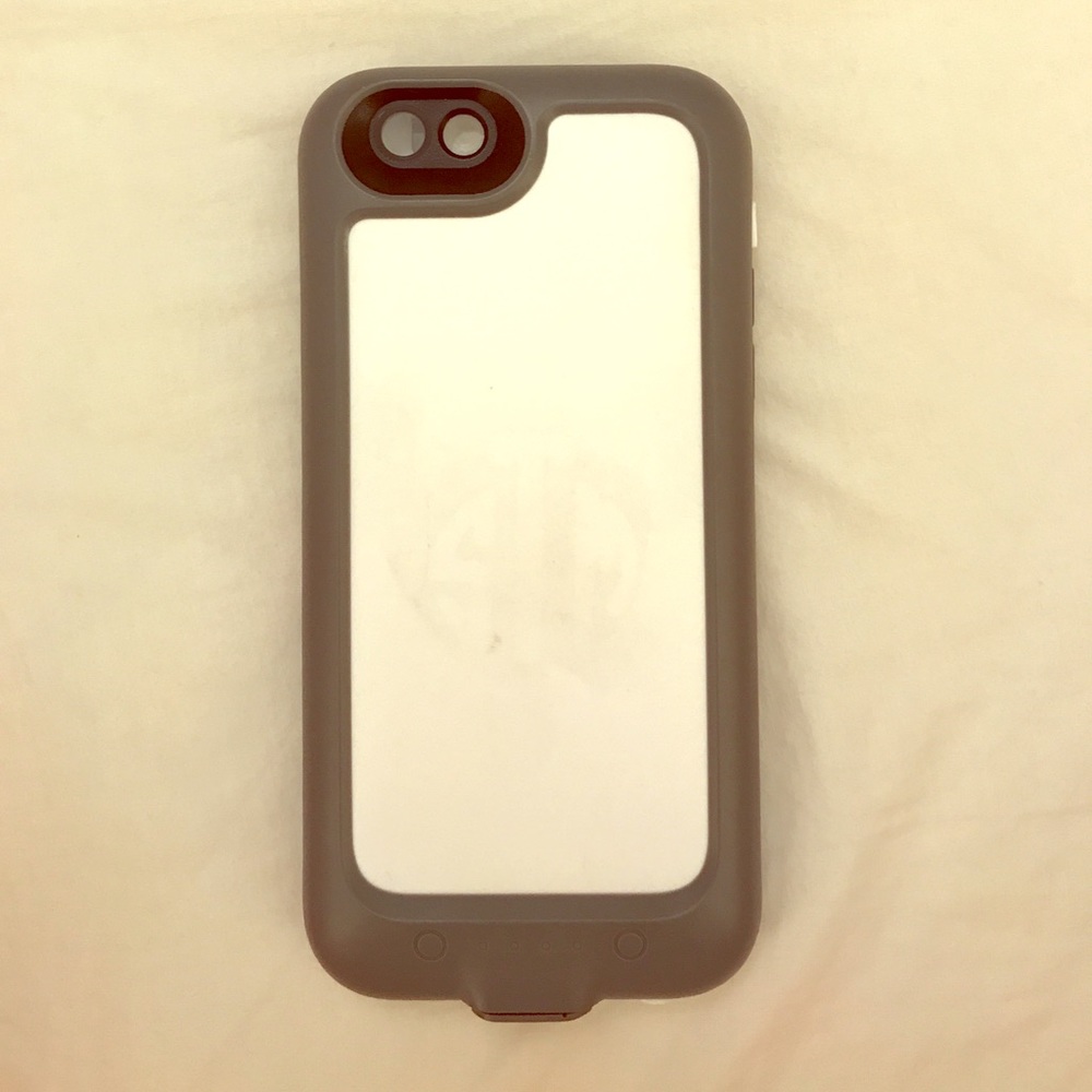Mophie iPhone 6/6s case.
