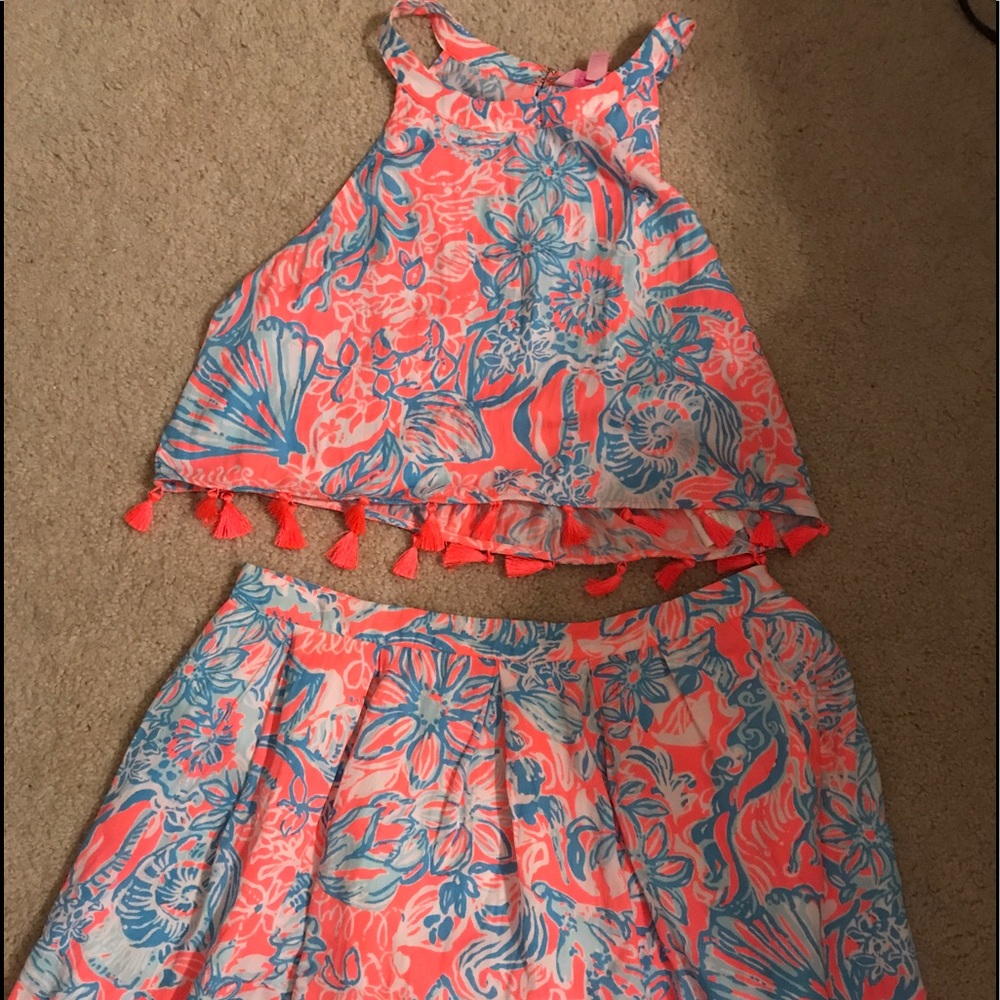 Crop Set EUC Fits one size big!