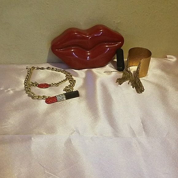 Clutch - Picture 2 of 5