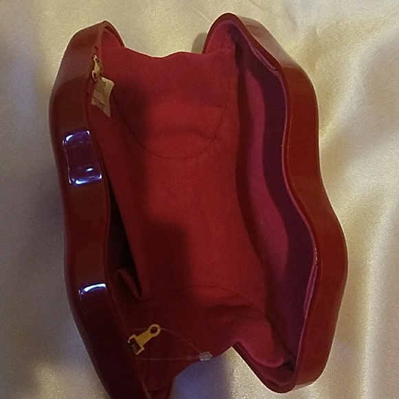 Clutch - Picture 5 of 5